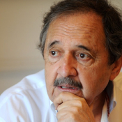Ricardo Alfonsín, candidato a diputado nacional del Frente Amplio por la Democracia @RICALFONSIN @rosca_casta 20-5-2025