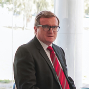 Primero lo Primero: Dr. Carlos Laino, Director del Instituto de Biotecnología de la Universidad Nacional de La Rioja