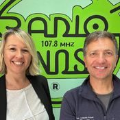 Tratamiento de mosquitos en Rodriguillo con Lídia Najar y José carlos Monzó