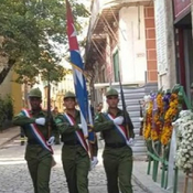 Homenaje a bomberos caídos en el incendio de la ferretería Isasi