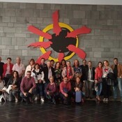 Treinta vecinos de Haría se van a ver un musical con el alcalde y varios concejales