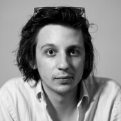 „Egy ilyen folytogató rendszerben néha okosabb hallgatni” – Sándor Dániel Máté...