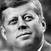 John F. Kennedy Rebobinando