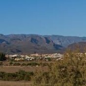 El interés general de San Bartolomé de Tirajana es ganar dinero con los campos de golf