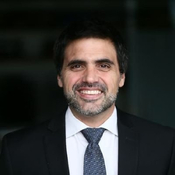 Dato sobre Dato: Gabriel Caamaño Gómez - Economista