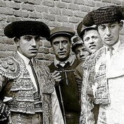 Juan Belmonte, matador de toros-Homenaje a Chaves Nogales y a su hija, Pilar  
