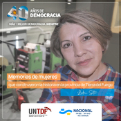 Mujeres de la democracia en Tierra del Fuego: Leda Soto, la locutora y cantautora del pueblo