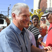 Díaz-Canel en Guanabacoa: «Viva el pueblo cubano que resiste y sigue guapeando»