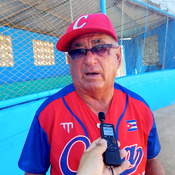 Ciego quiere retener la corona en el softbol para hombres