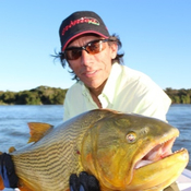 Horacio Pascuariello (Periodista Responsable Sección de Pesca Deportiva del "Diario Crónica") La Picadita de los Sábados
