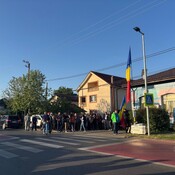 El ultranacionalista Simion se impone en la primera vuelta de las elecciones presidenciales en Rumanía
