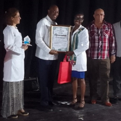 La Universidad de Ciencias Médicas tunera graduó más médicos para el Caribe