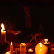 ¿Qué sucede con los gatos negros cuando se acerca Halloween?