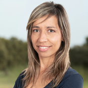 Recomendaciones literaria en COPE Pinares con Ana Belén Olivo concejala de cultura de Sevilla la Nueva.