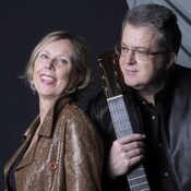 Xavifòrnia - marta boldú ens visita abans del seu concert al barnasants per parlar de música, poesia i el seu nou...